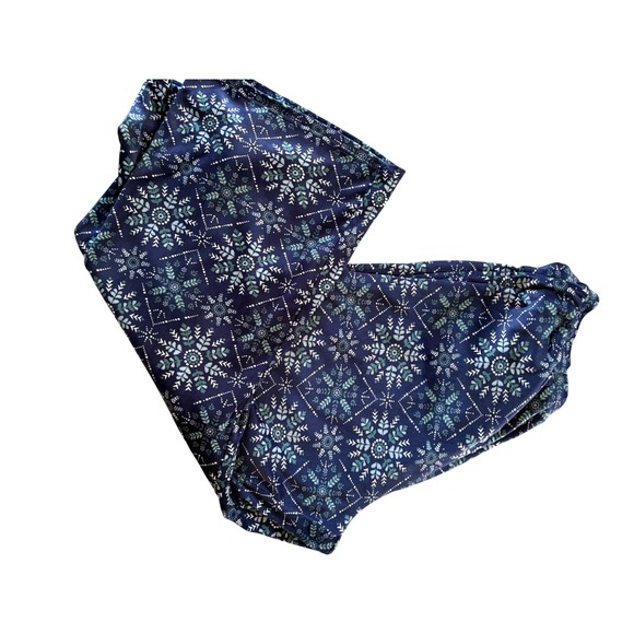 Tahari Women's Pajama Set 3X | Button Front Top & Pants | Blue Snowflake Print - Picture 3 of 10